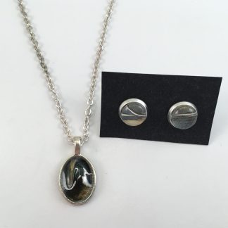 Ensemble # 69 - Collier et boucles d'oreilles