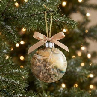 Boule de Noël #110, création faite à la main par Isabelle Boisvert