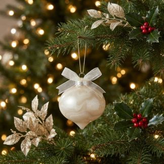 Boule de Noël #113, création faite à la main par Isabelle Boisvert