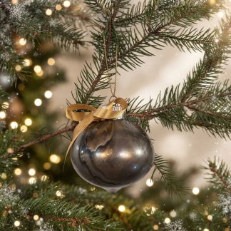Boule de Noël #146, création faite à la main par Isabelle Boisvert