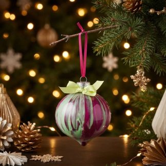 Boule de Noël #157, création faite à la main par Isabelle Boisvert