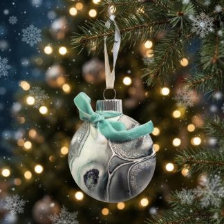 Boule de Noël #162, création faite à la main par Isabelle Boisvert